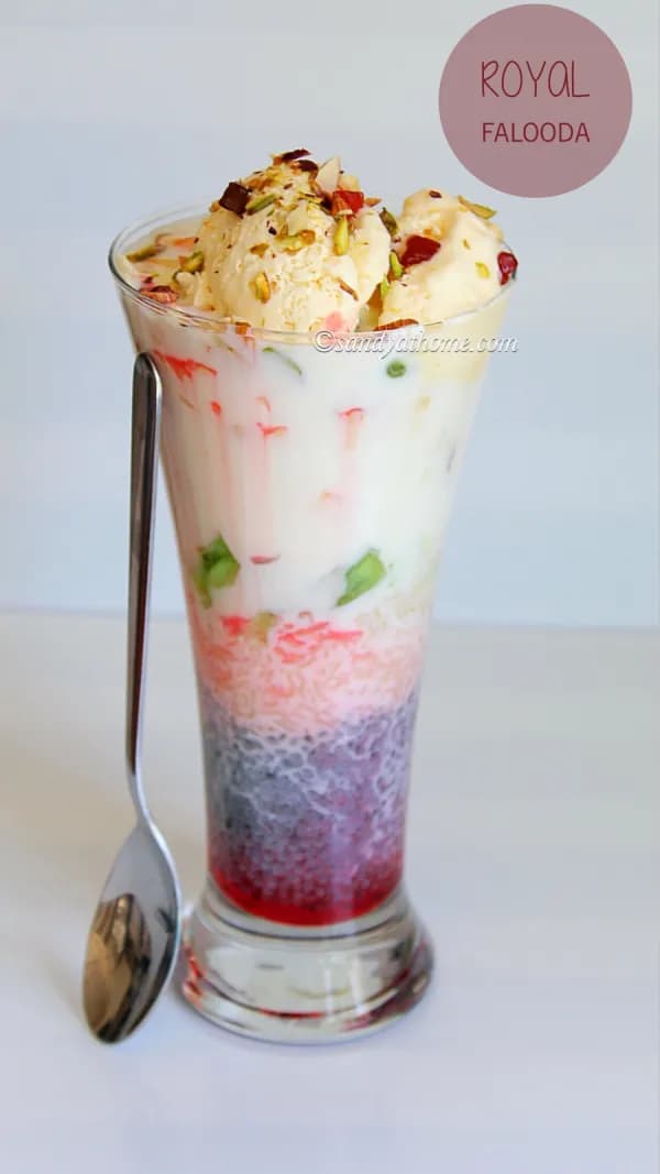 A glass of falooda